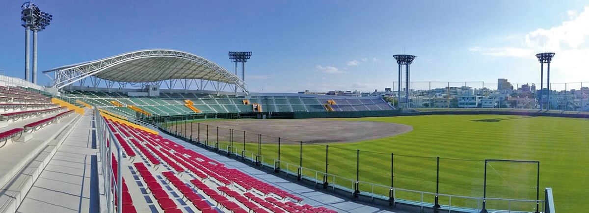 Koza Shinkin Stadium (Okinawa City Baseball Stadium) コザしんきんスタジアム(沖縄市野球場)