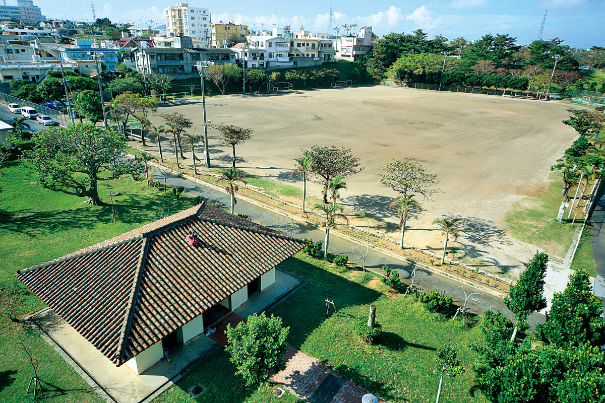 Okinawa City Sub-Track and Softball Field 沖縄市サブトラック兼ソフトボール場